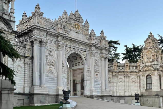 Bosphorus Cruise & Dolmabahçe Palace Tour